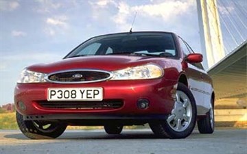 FORD Mondeo & Contour, 1993-2000 гг. Размеры кузова 3703 - фото 6251